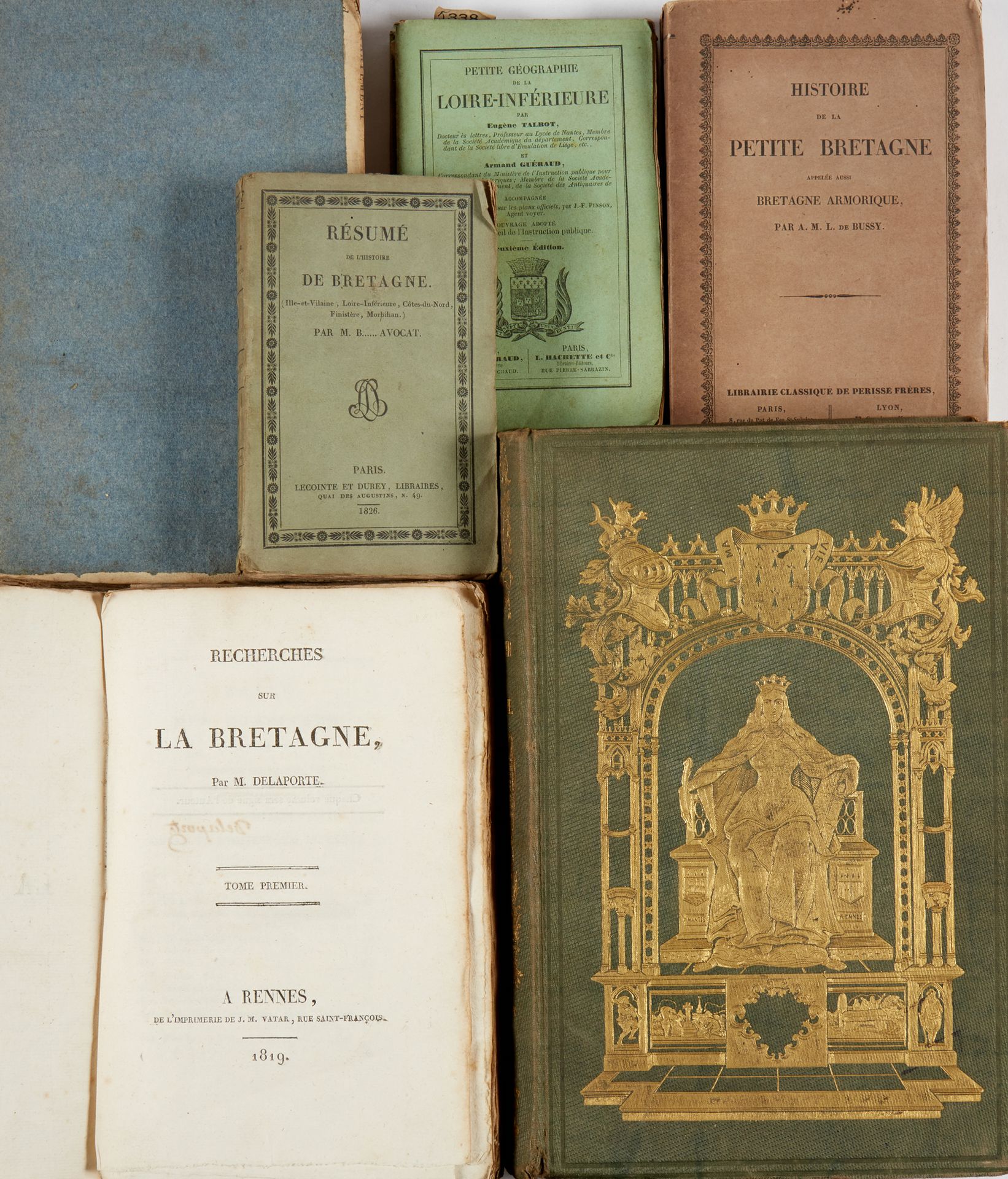 Null 布列塔尼的历史。1套装订和平装书：
- DELAPORTE, Jean- Baptiste- François.Recherches sur la B&hellip;