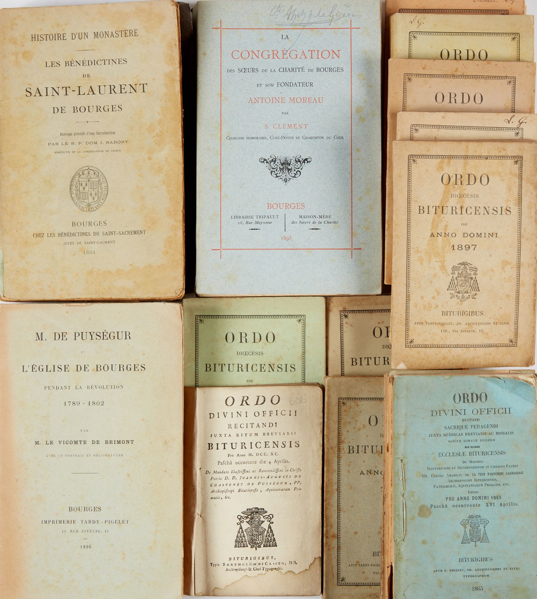 Null Ensemble de 10 volumes et plaquettes brochés :
- BRIMONT, M. Vicomte de. M.&hellip;