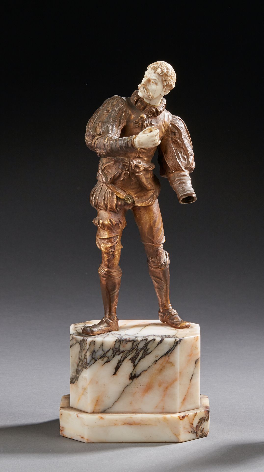 Null TRAVAIL FRANCAIS

Sculpture chryséléphantine en bronze patiné et ivoire fig&hellip;