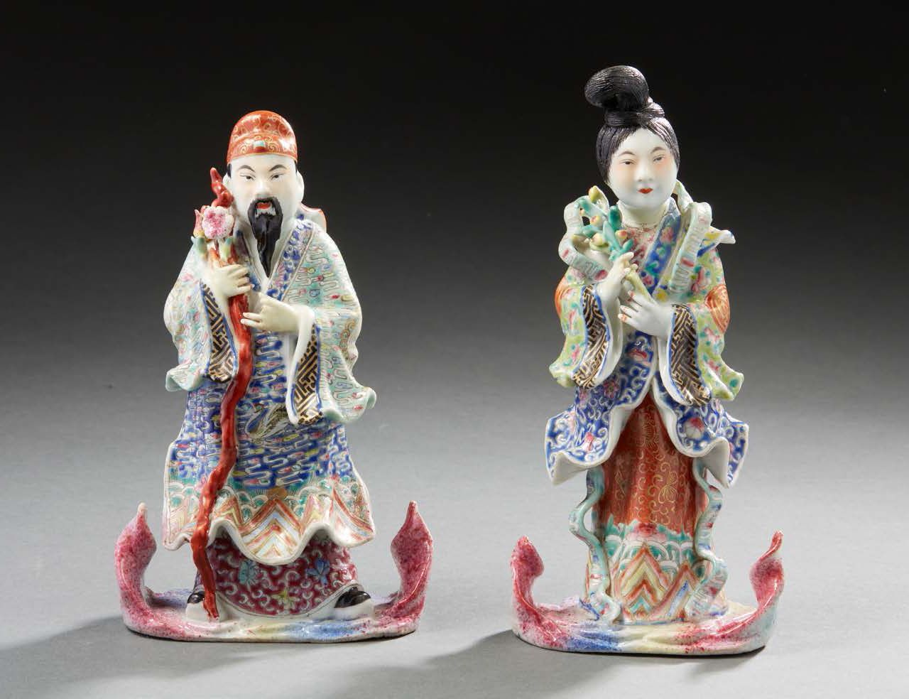 JAPON 代表一对夫妇的瓷器小雕像 20世纪上半叶（女人的头被粘回去了） 高：19.5厘米