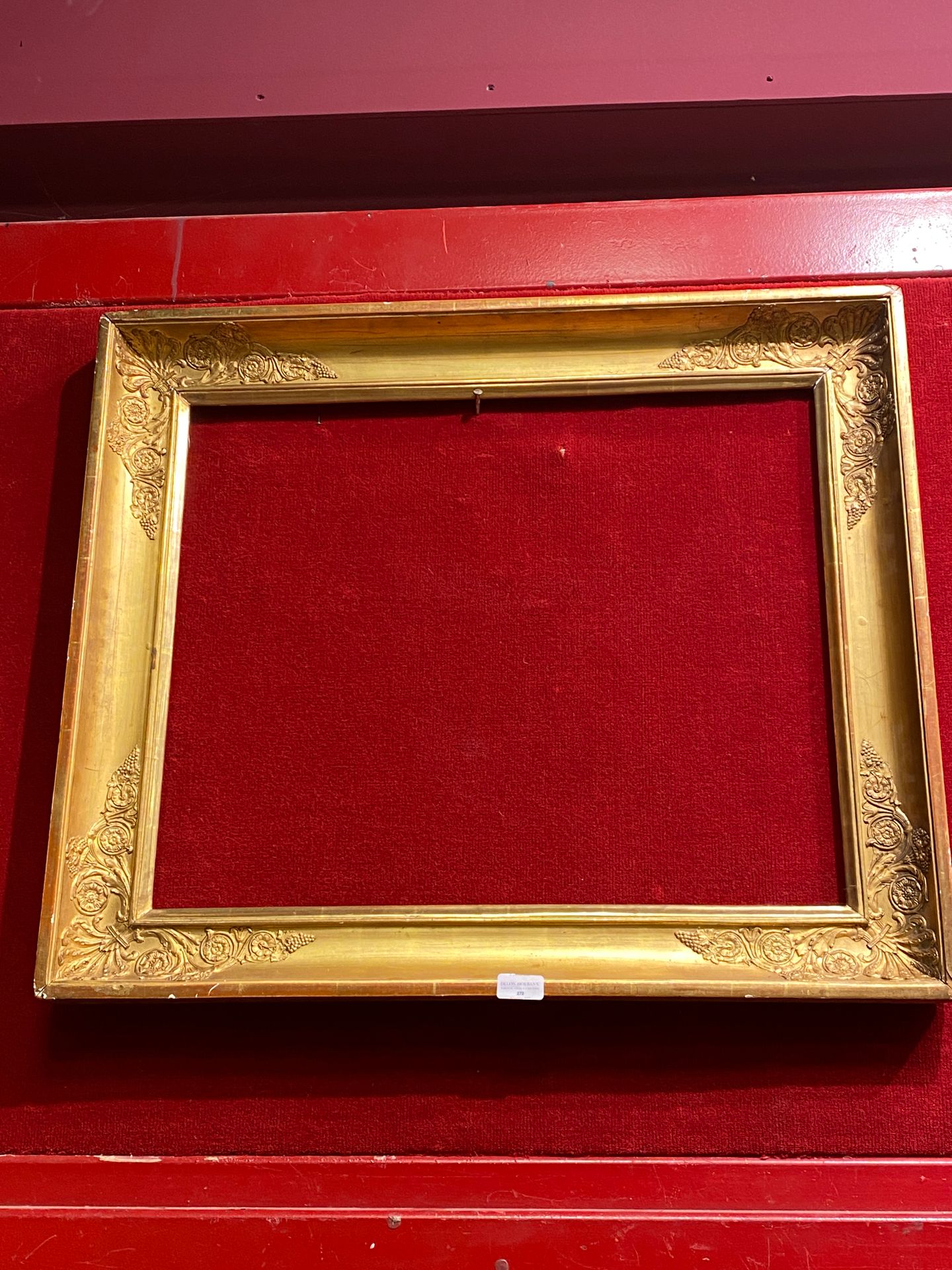 Null Gilded rectangular frame 

Restoration period

51 x 72,5 cm (inside)