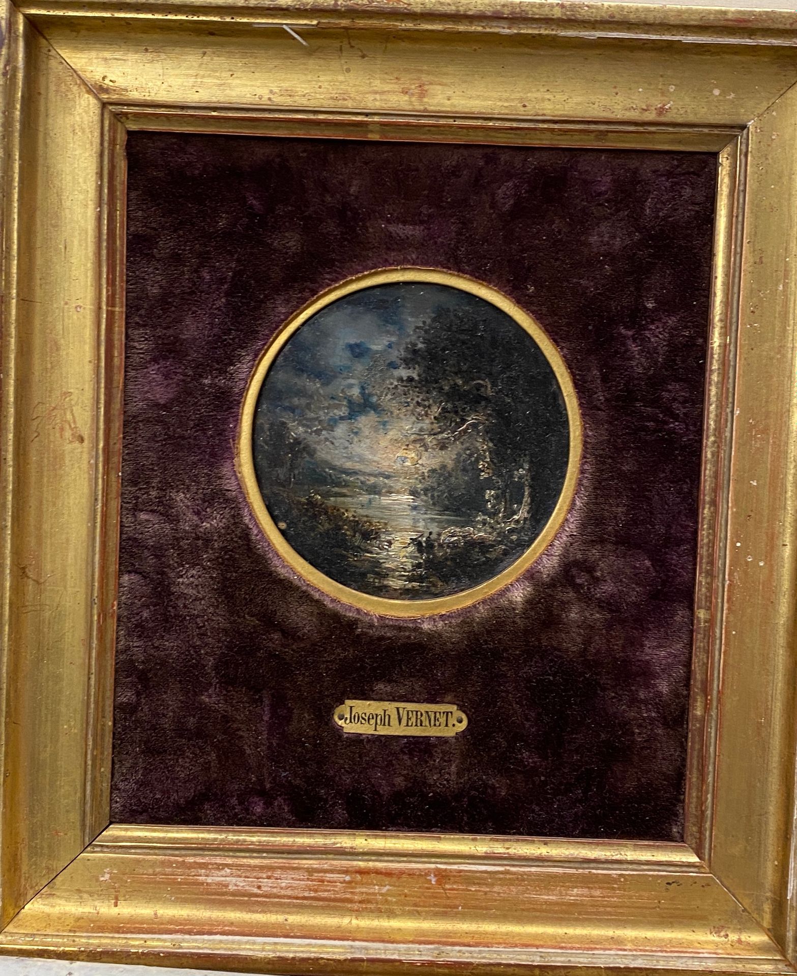 Null 约1830年的法国学校

月光下的风景

圆形面板

直径：11厘米

原为约瑟夫-韦尔内所作



圆板上的油彩

直径：11厘米