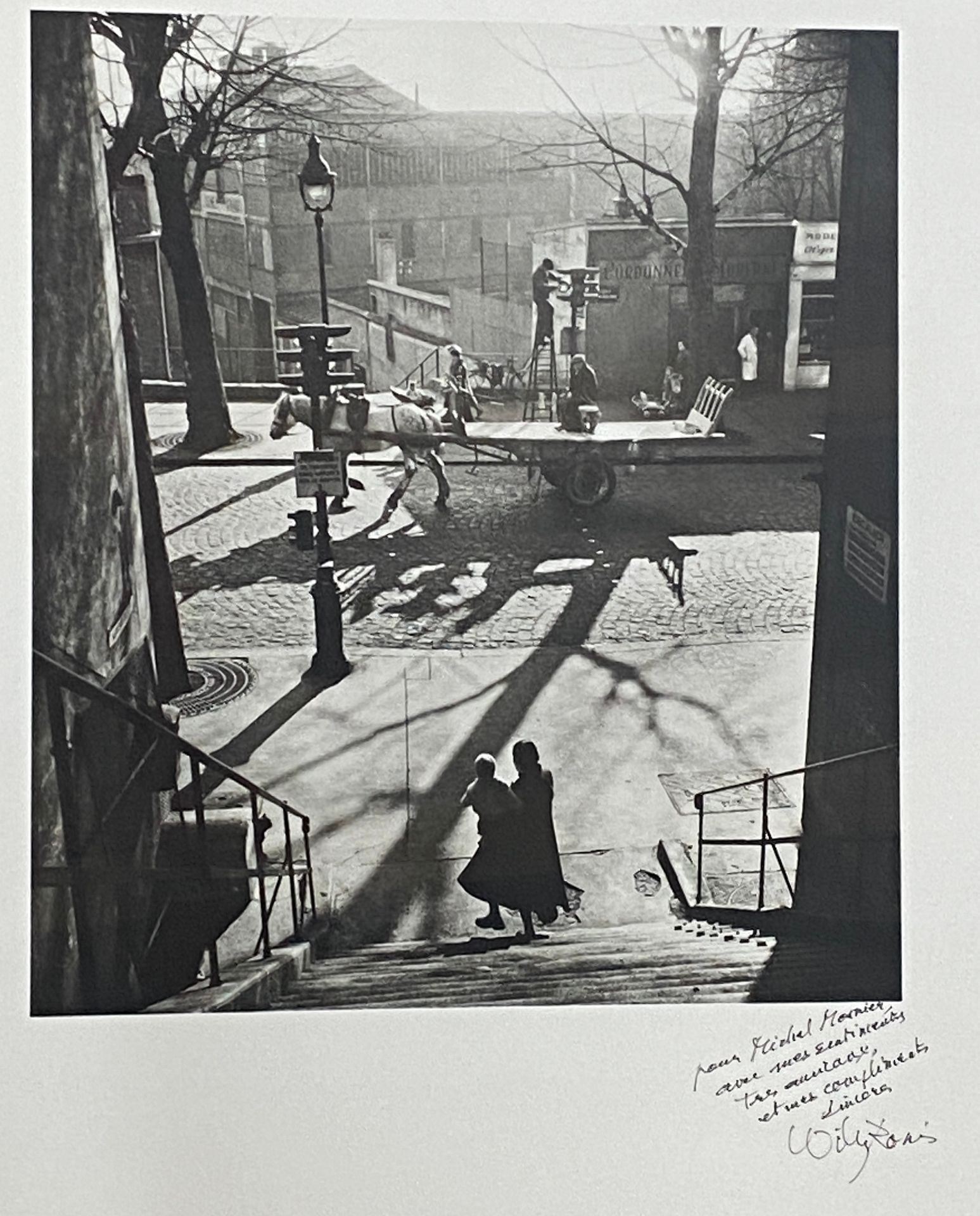 Null 维利-罗尼斯(WILLY RONIS)

黑白照片的复制品，右下方有亲笔签名。

尺寸：58.5 x 48.5厘米