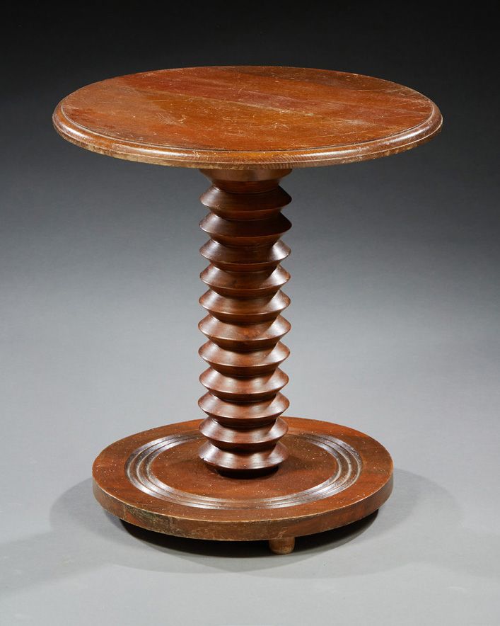 CHARLES DUDOUYT (1885-1946) 小型圆形基座桌。
高：52厘米
顶部的直径：51厘米