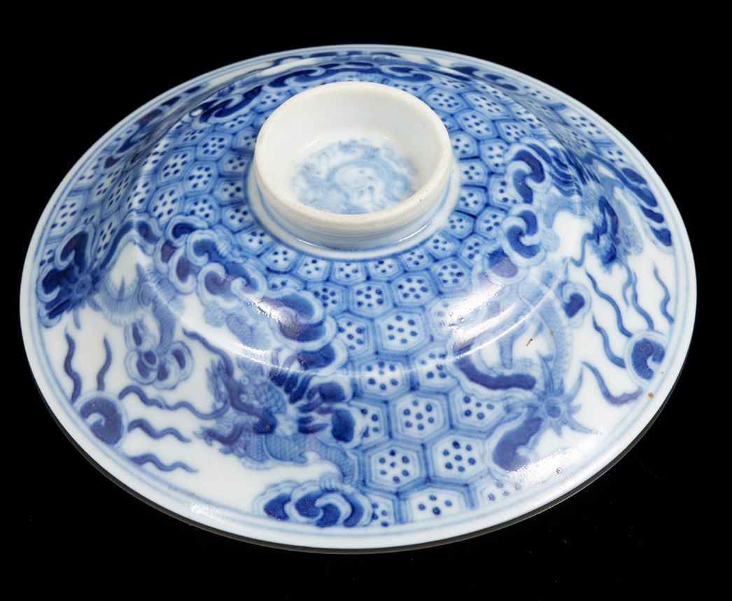 CHINE pour le VIETNAM, période THIEU TRI(1841-1847) Blue-white porcelain lid dec&hellip;