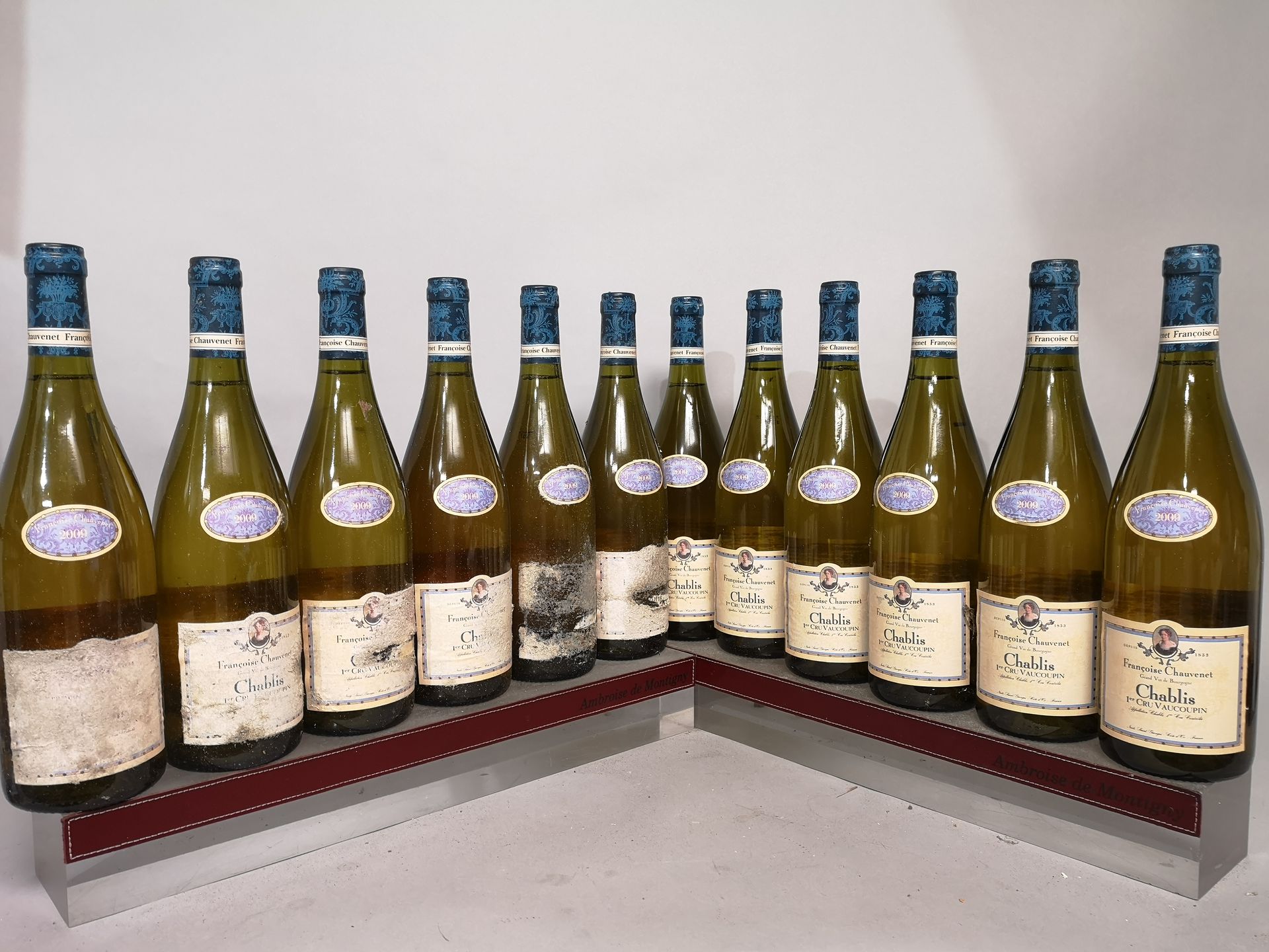 Null 12 bottles CHABLIS 1er cru "Vaucoupin" - Françoise CHAUVENET 2009 

6 damag&hellip;