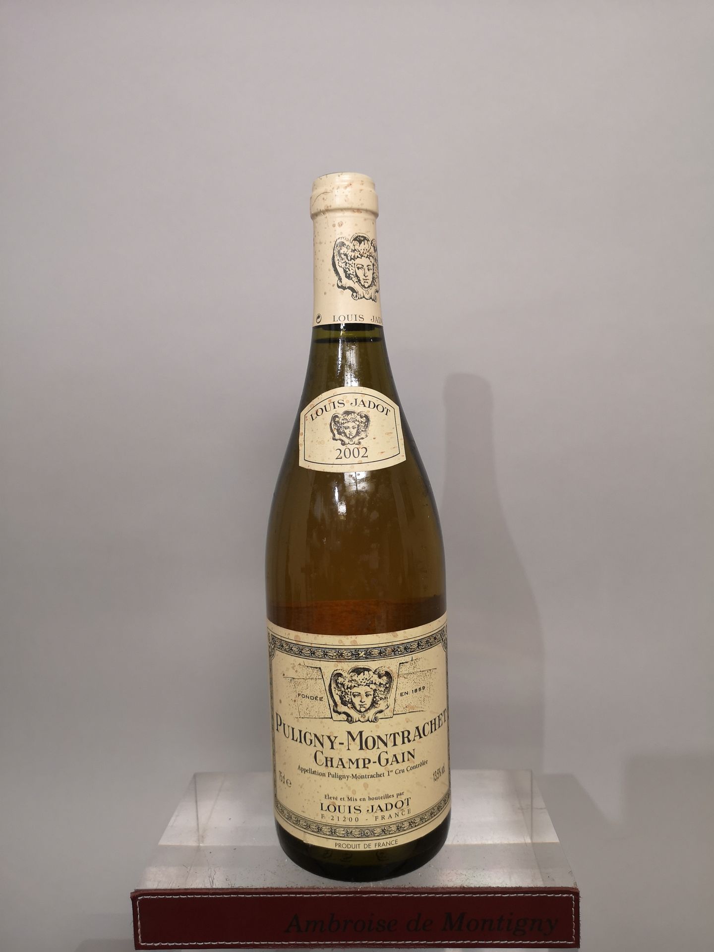 Null 1瓶PULIGNY MONTRACHET 1er cru "Champ-Gain" - L. JADOT 2002 

标签略有污点。