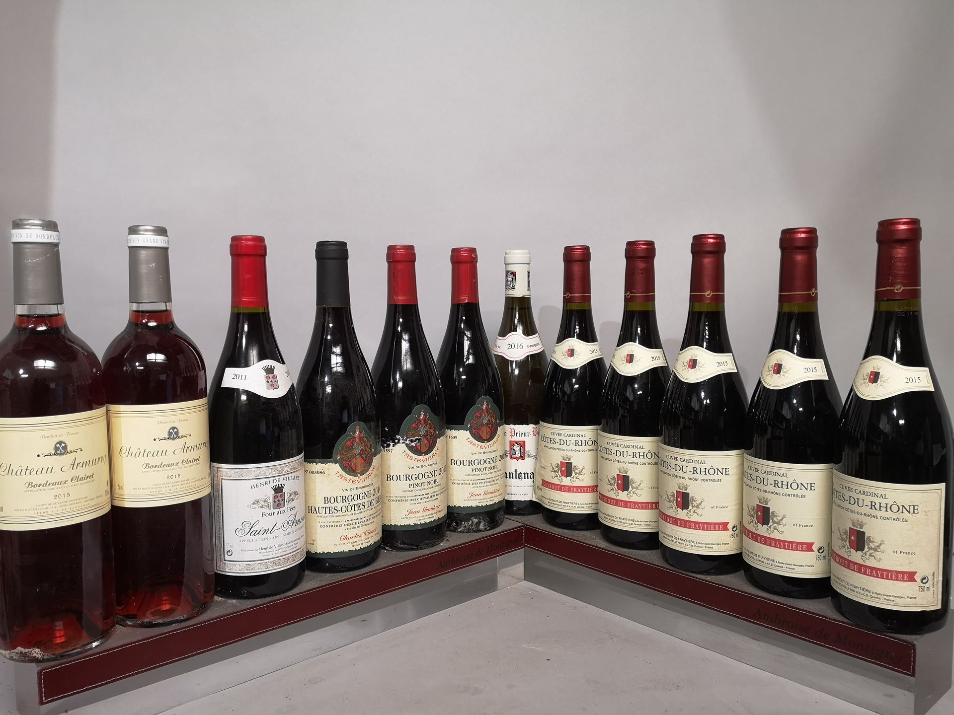 Null 12 bouteilles VINS DIVERS DE FRANCE millésimes allant de 2011 à 2016 

SANT&hellip;