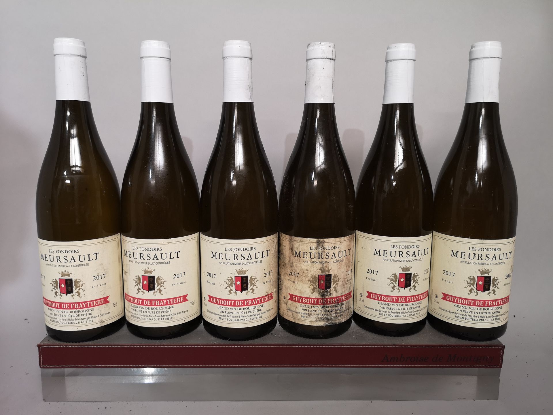 Null 6 bottles MEURSAULT "Les Fondoirs" - Guybout de FRAYTIERE 2017 

2 labels s&hellip;