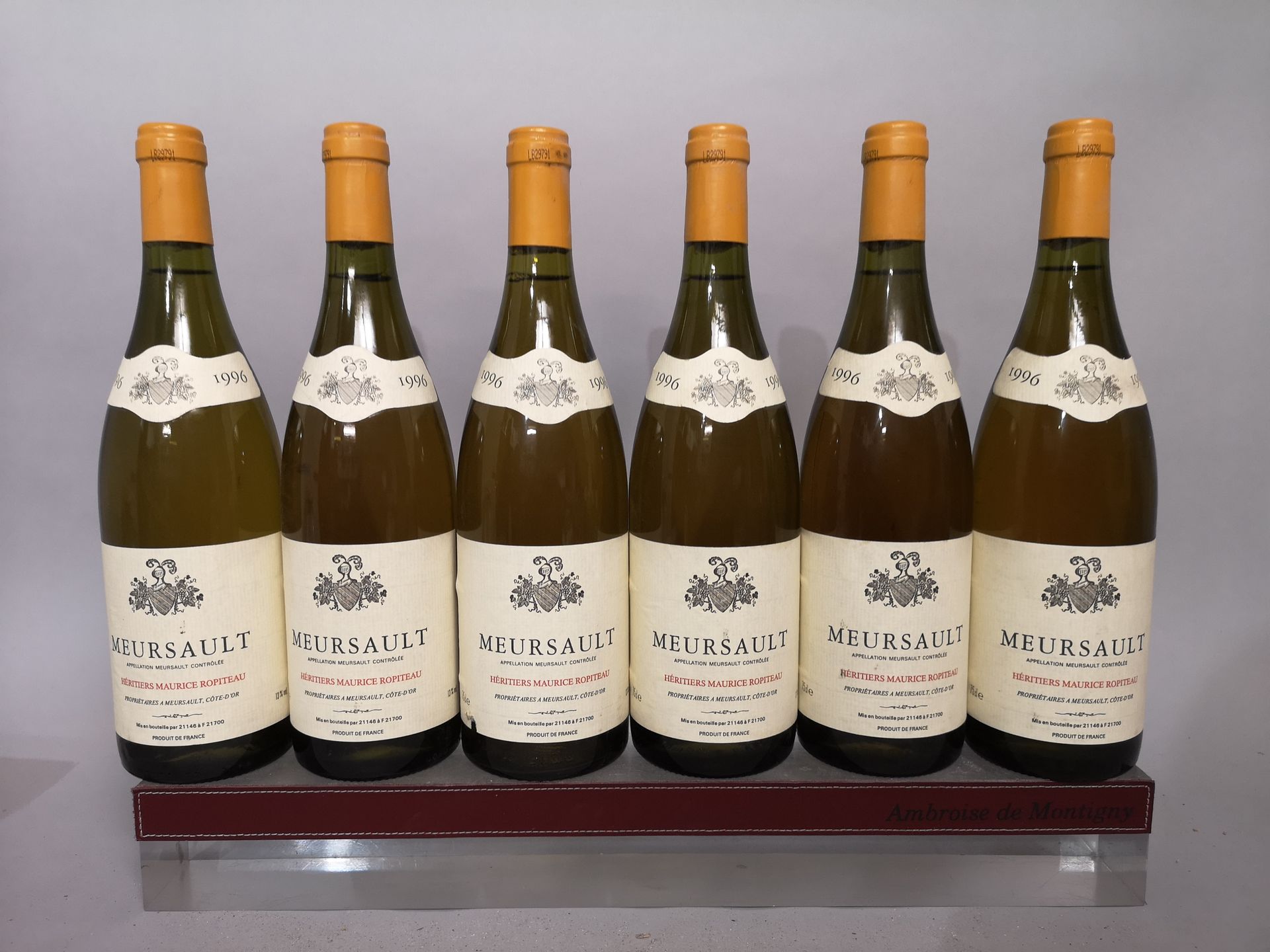 Null 6 bottles MEURSAULT - Héritiers Maurice ROPITEAU 1996 

Labels slightly sta&hellip;