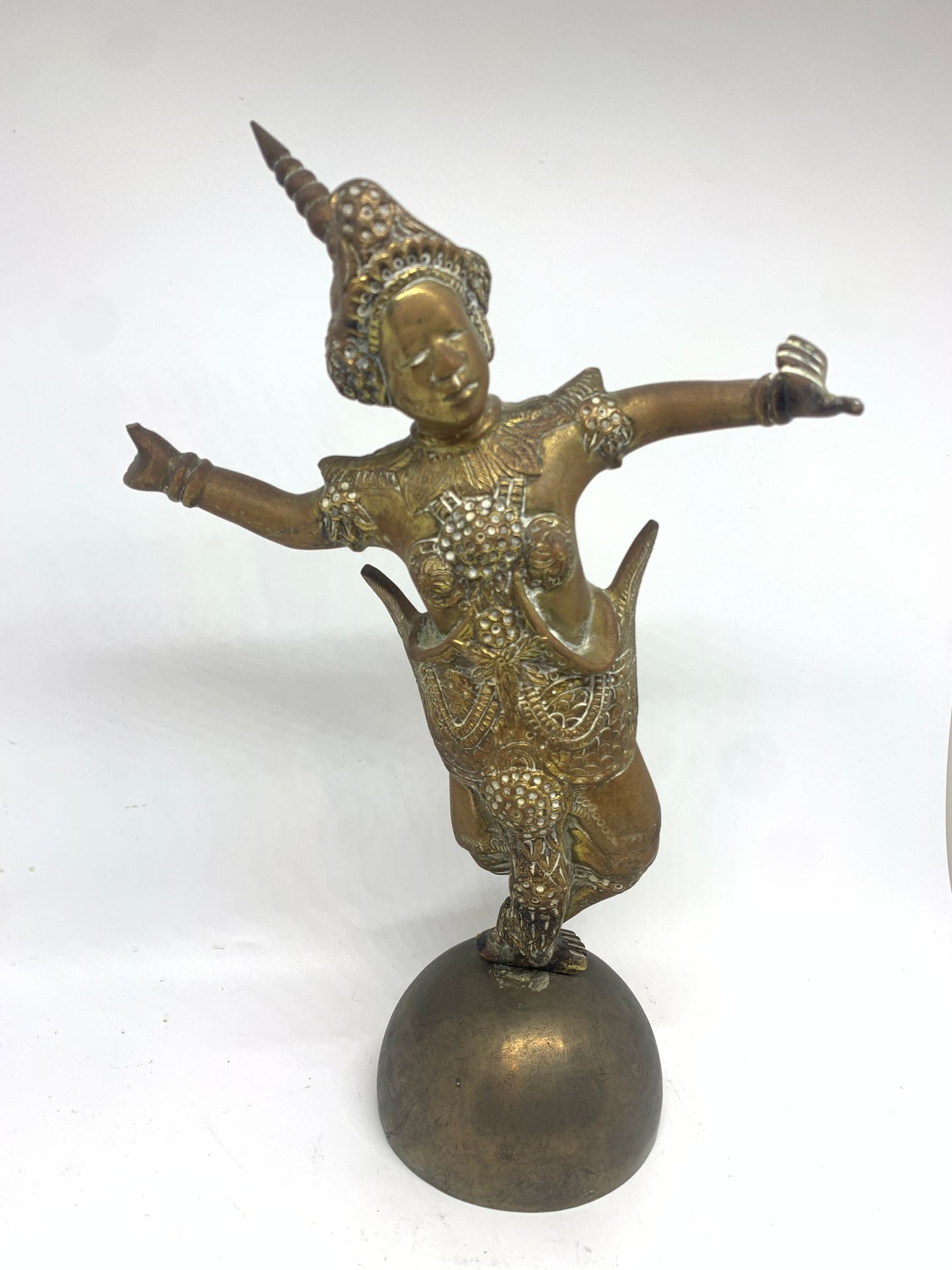 Null VIETNAM, Xxe SIECLE
Statuette figurant une danseuse cambodgienne Apsara en &hellip;