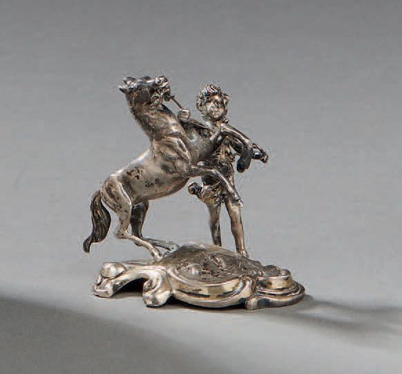 Null Cupidon et son cheval
Petite sculpture en argent aciennement vermeillée.
Tr&hellip;