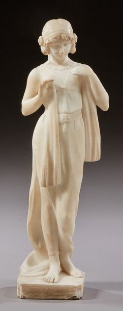 TRAVAIL ITALIEN Sculpture en marbre de carrare blanc figurant une jeune femme à &hellip;
