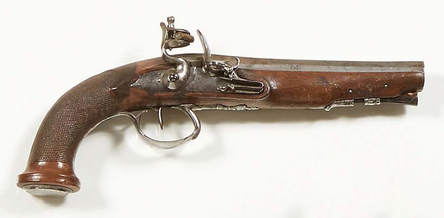 Null Pistolet à silex, le canon finement gravé.
Epoque XVIIIe-XIXe siècle.
Long.&hellip;
