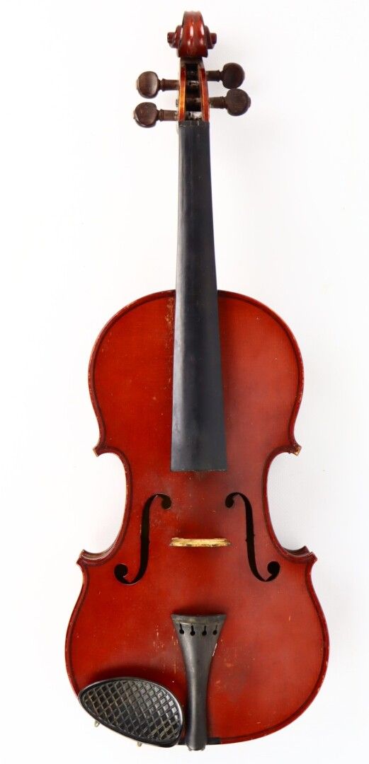 Null Violon de Gustave BERNARDEL fait à Paris en 1894, numéroté 1666.

Portant é&hellip;