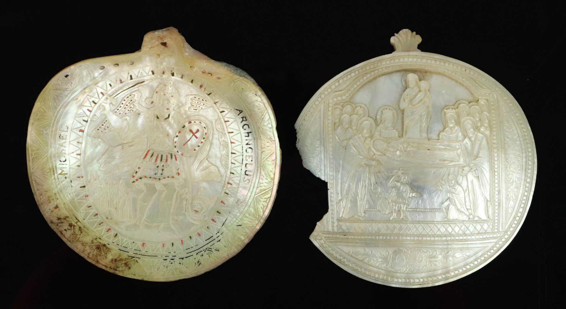 Null Two carved mother-of-pearl of Jerusalem, one decorated with the dormition o&hellip;