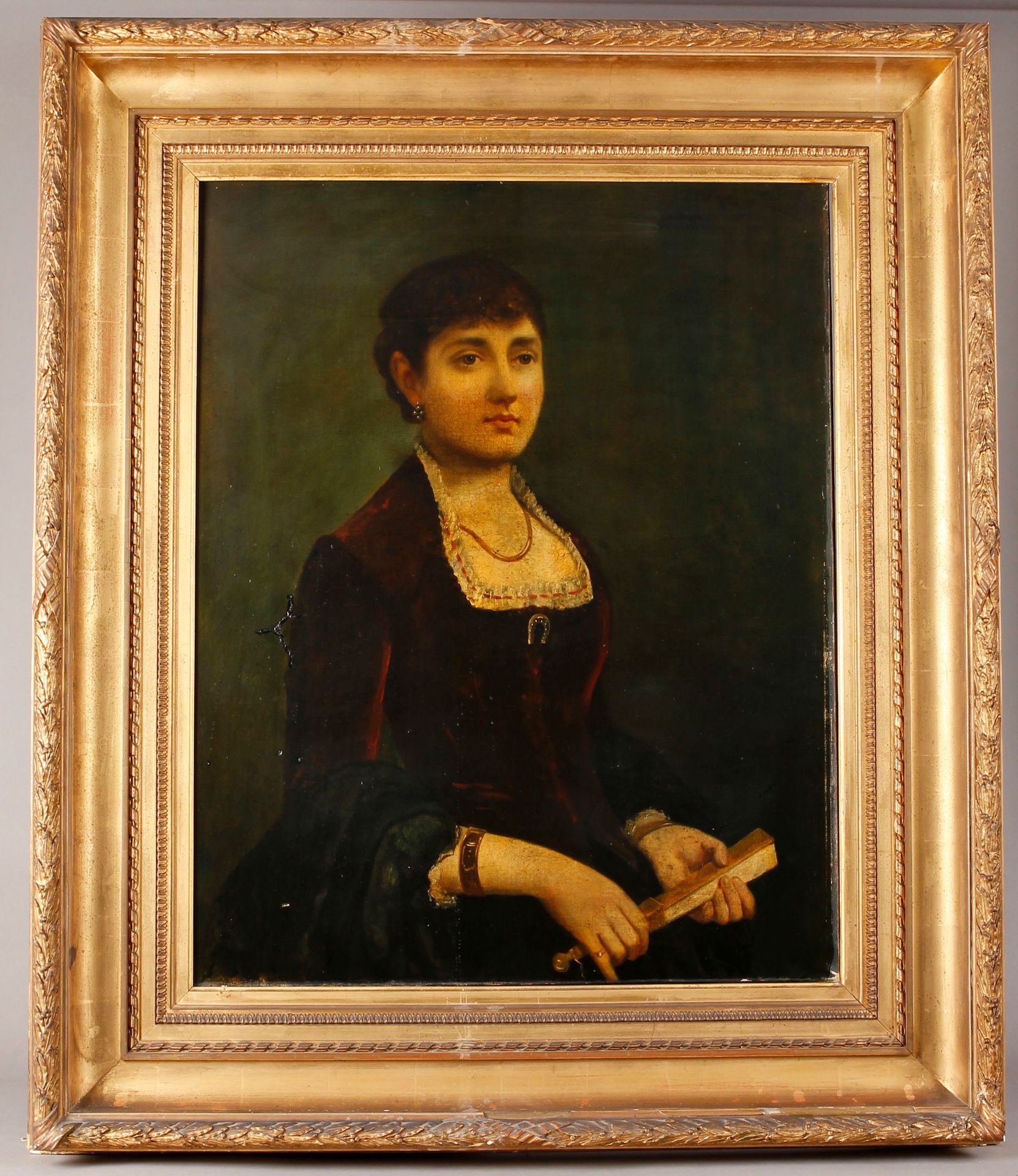 Null 19世纪法国学校

一个男人的肖像 - 一个女人的肖像

两幅布面油画形成一个吊坠。

(事故和修复）。

木制和镀金灰泥框架，有月桂树托架。

80&hellip;