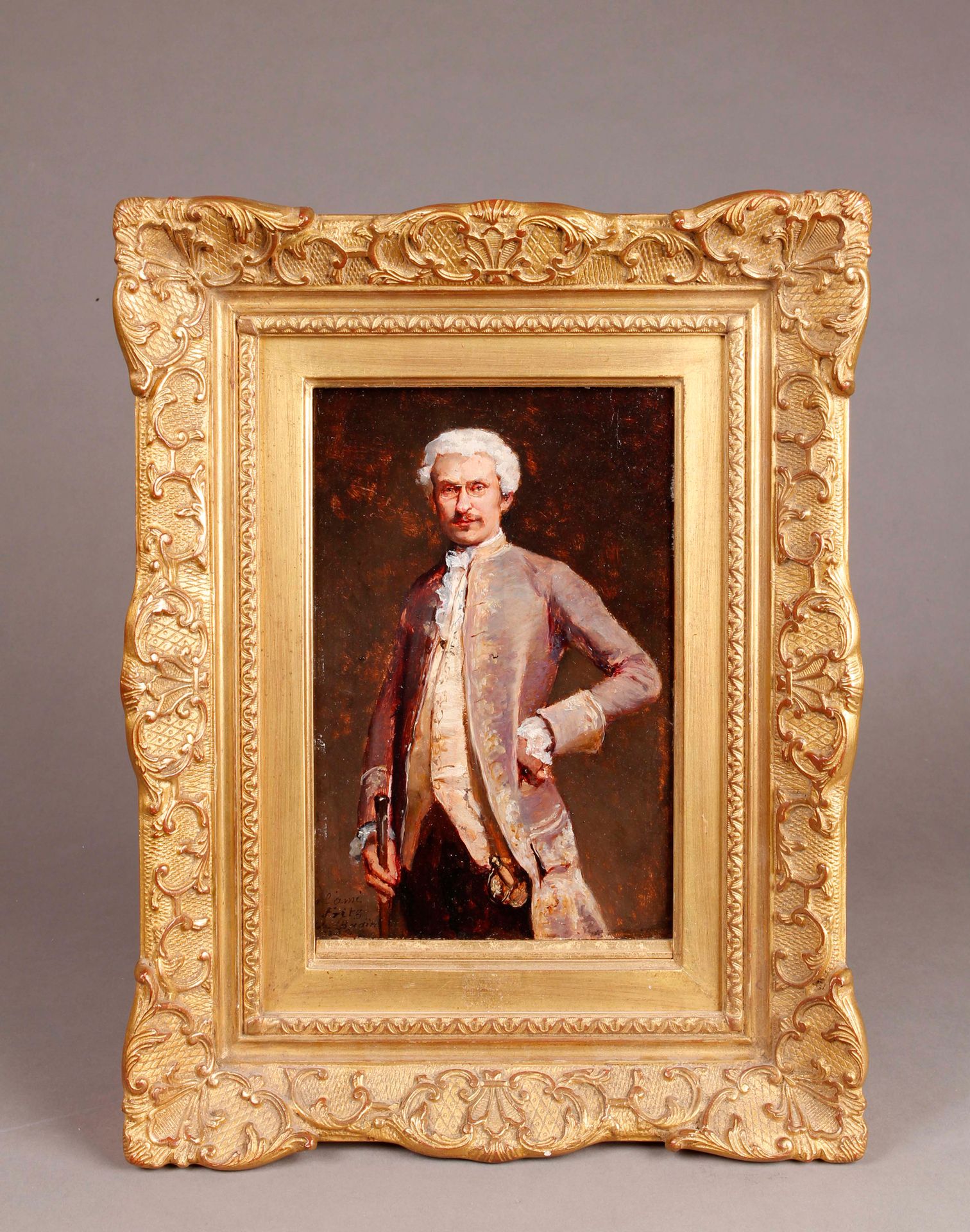 Null 巴丹-儒勒（巴黎1843-博韦1919）

穿着18世纪服装的男子肖像

板上油彩。

左下方有标题、签名和日期："致朋友弗里茨，儒勒-巴丹1892"&hellip;