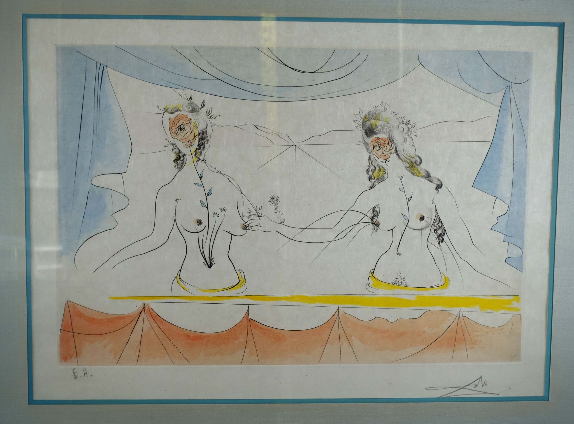 Null 萨尔瓦多-达利(1904-1989)
舞台上的两个裸体女人
彩色蚀刻画，已签名，艺术家的证明。
39 x 58厘米（玻璃下的框架）。