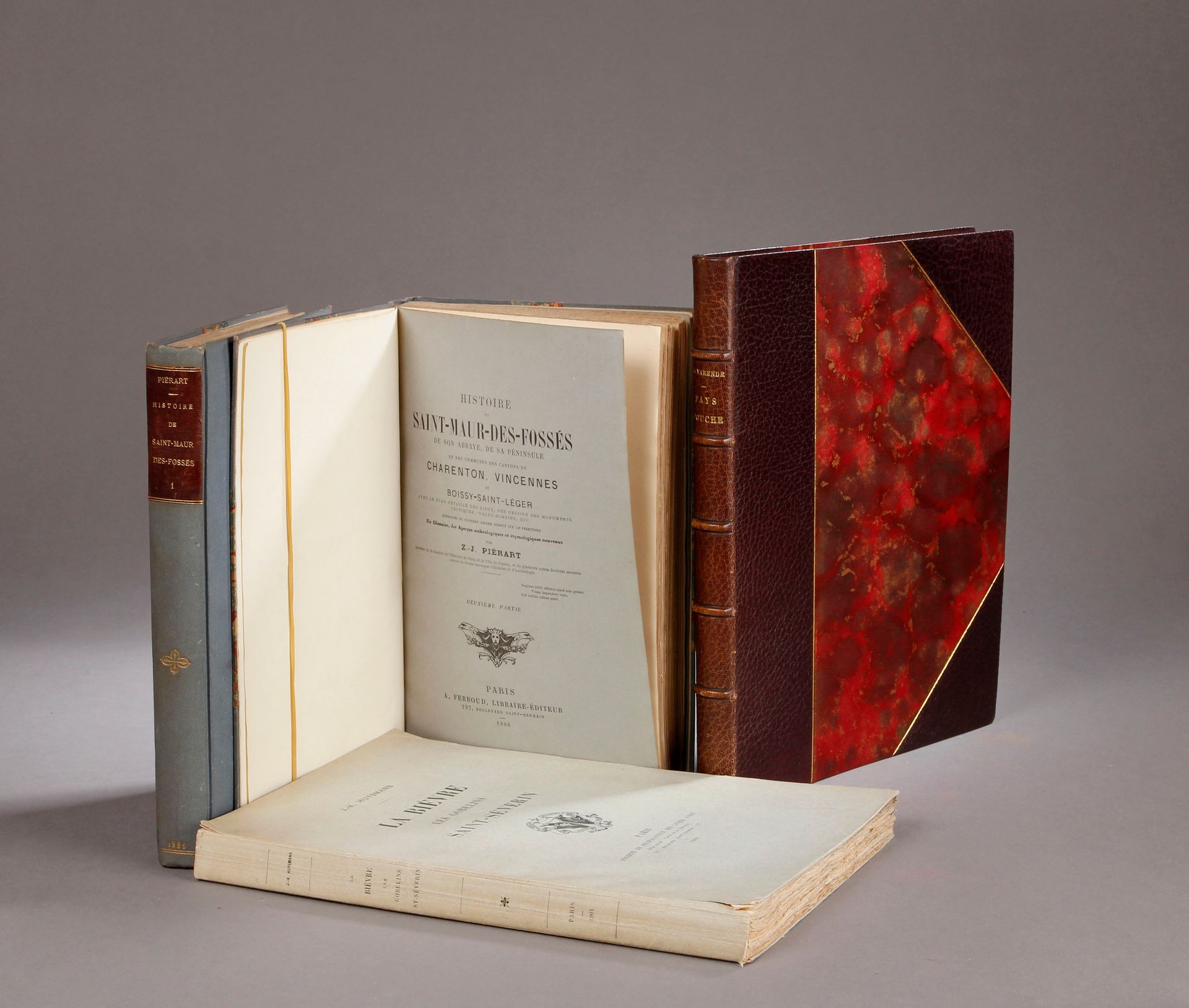 Null [区域主义，三本书]。pierart (Z.-J.).圣莫尔-德福塞的历史。巴黎，费鲁德，1886年；两部分共两卷，8开本（26x17厘米），蓝色半布&hellip;