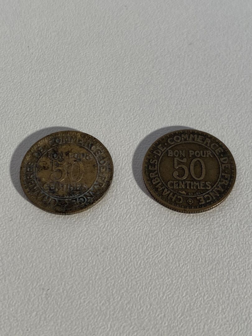 Deux pièces bon pour 50 centimes datées de 1922 et 1923 Mise à prix : 10 euros E&hellip;