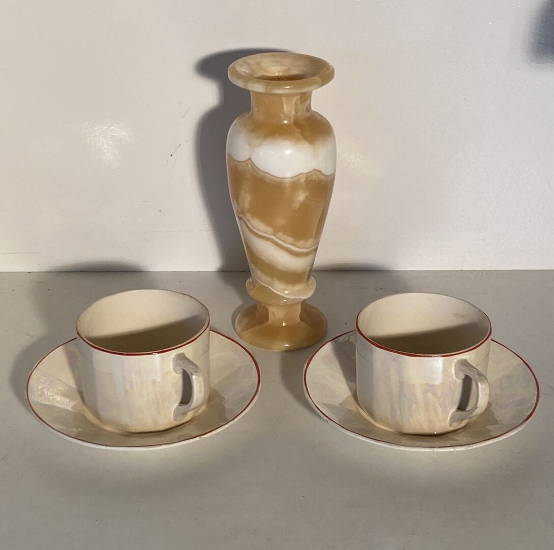 Null 2 cups and their saucer in Badonwiller half-porcelain with some chips and a&hellip;
