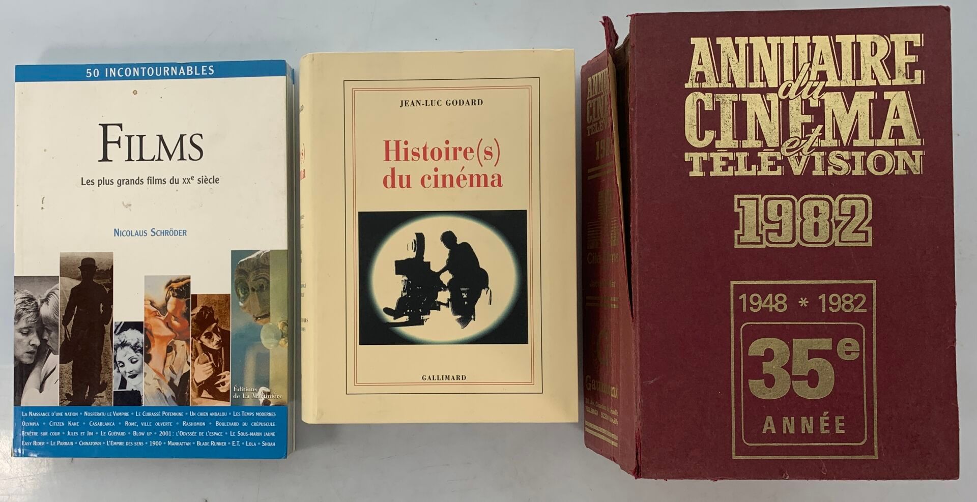 Una serie di tre libri sul cinema tra cui: Annuaire reli…