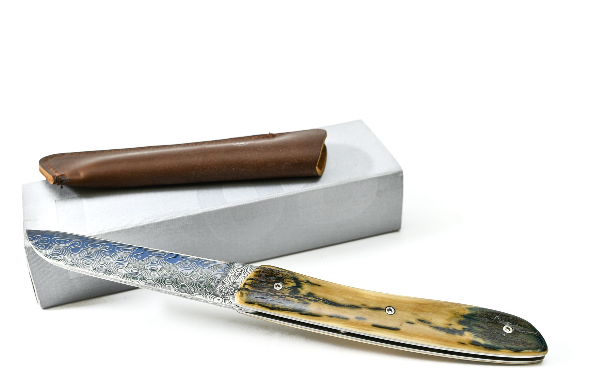 ATELIER PERCEVAL, THIERS Atelier Perceval, Thiers

Folding knife



with mammoth&hellip;