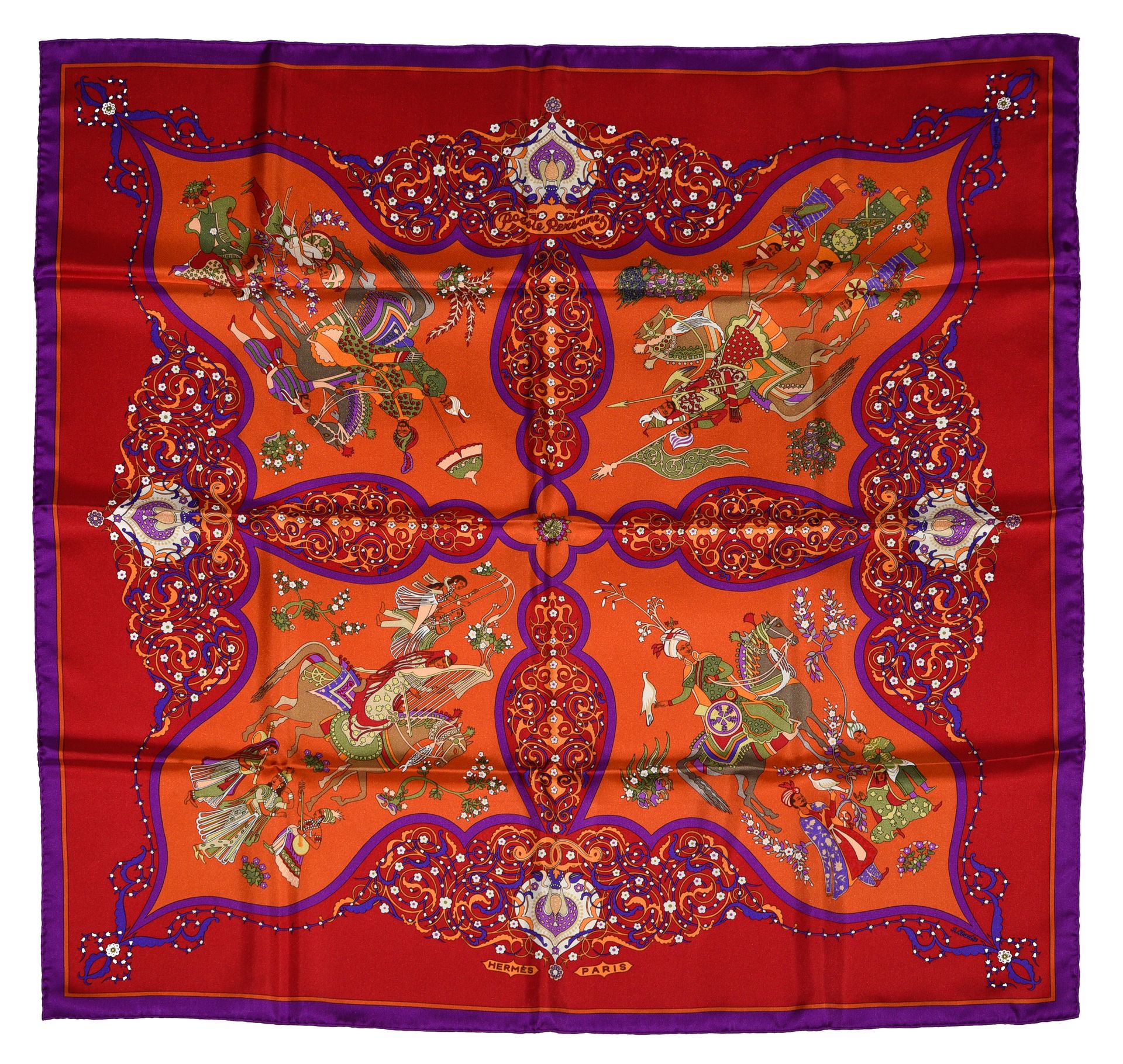 Hermès 斜纹方格 "波斯诗歌



90厘米见方的斜纹绸，红橙色背景，紫色框架，署名朱莉-阿巴迪，再版：2001年。原装盒中，附有交换卡（滑铁卢大道）。
&hellip;