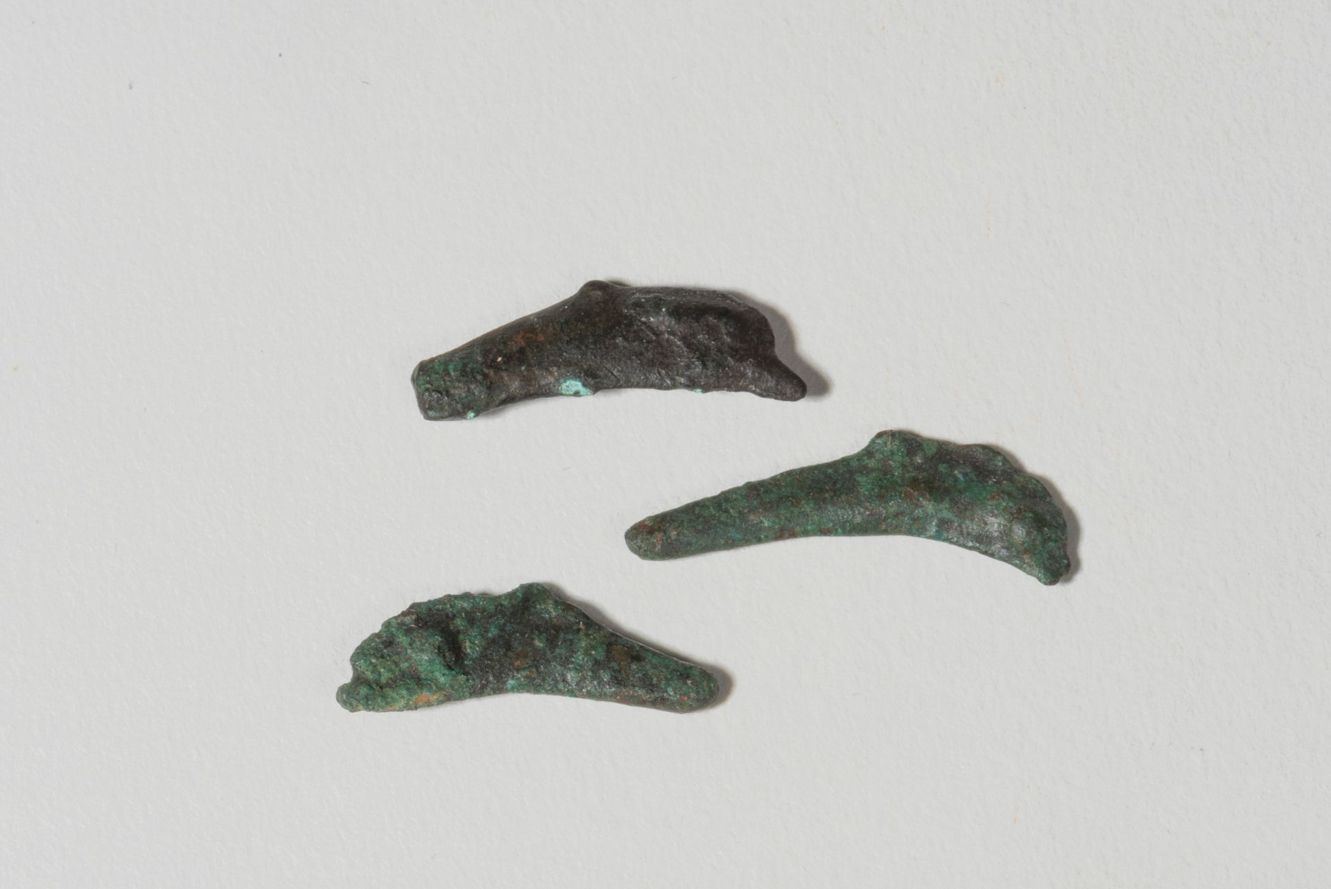 Lot comprenant trois dauphins pré monétaires BLACK SEA, 2ND-3RD CENTURY B.C.E.

&hellip;