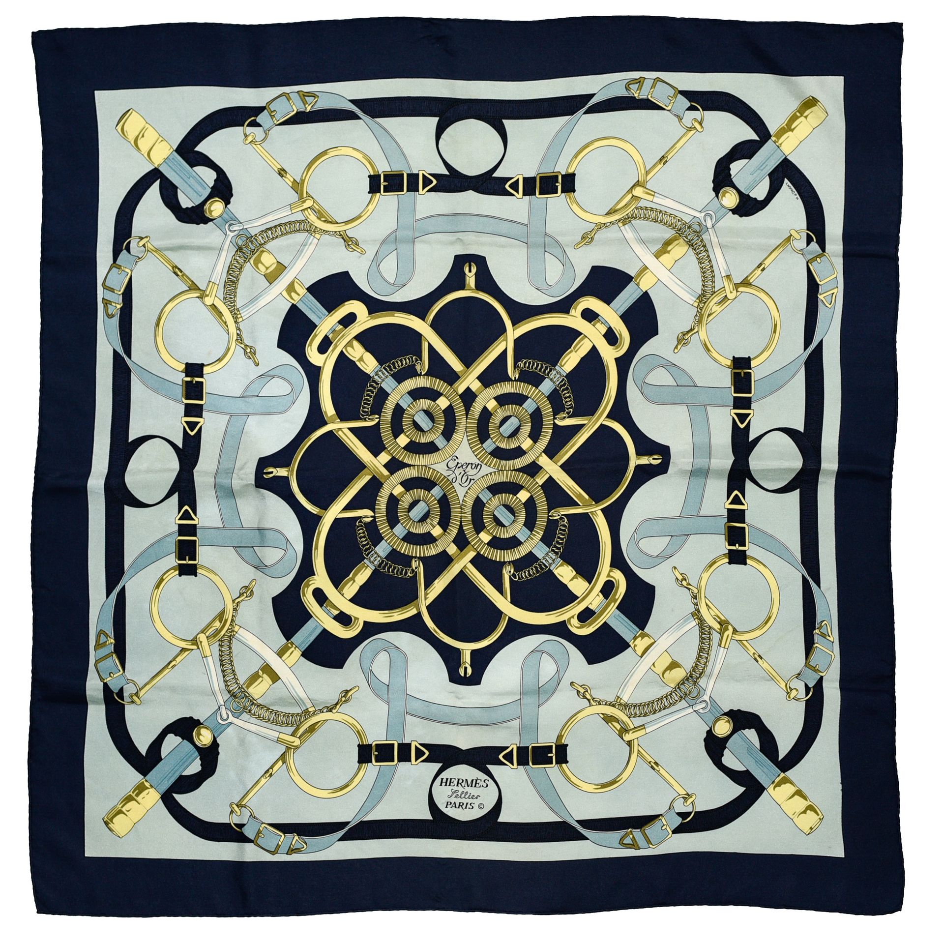 Hermès "Eperon d'Or" twill carré scarf





90 cm twill silk carré scarf with sk&hellip;