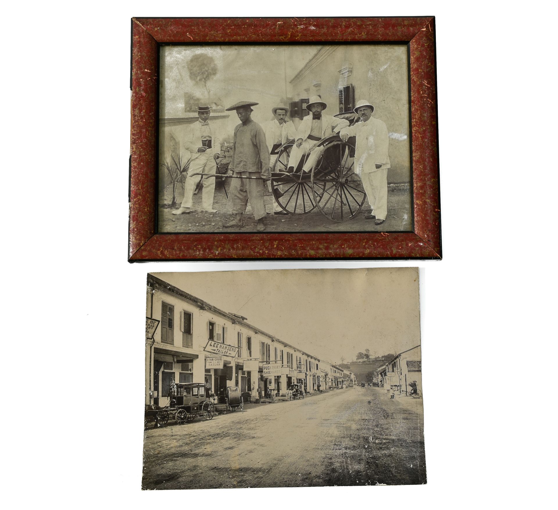 Deux photographies grand format 马来亚或新加坡，约1900年

两张大尺寸的照片



21 x 29(查看)，其中一张展示了戴&hellip;