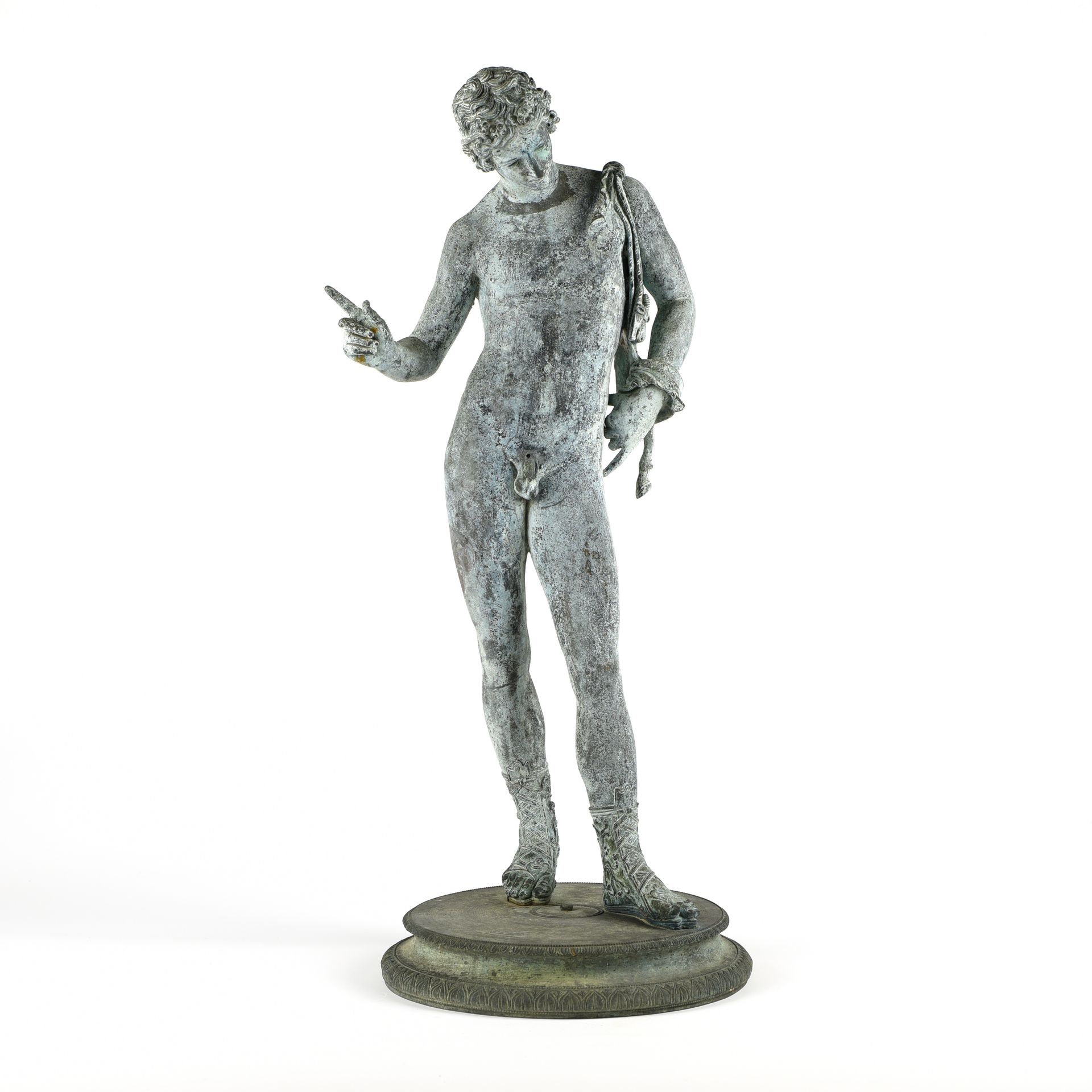 Null D'APRES L'ANTIQUE

Narcisse



sculpture en bronze 

très oxydé H : 60 cm D&hellip;