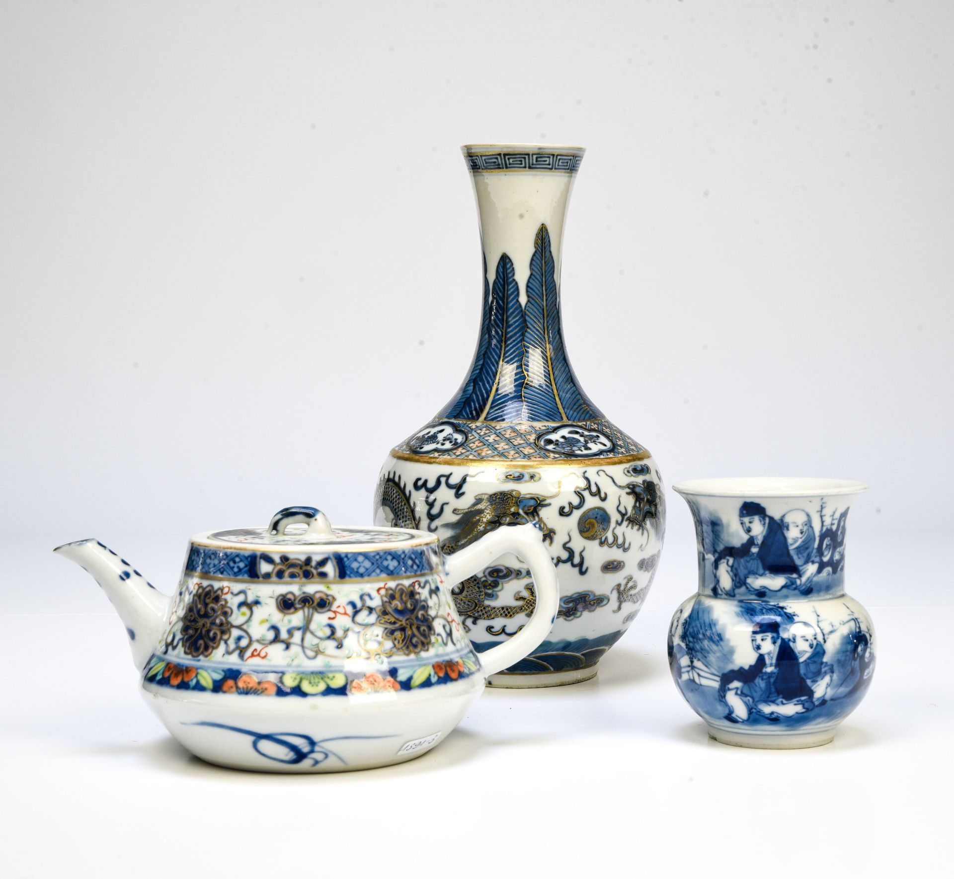 Null CHINE - DÉBUT XXE SIÈCLE

Vase de forme balustre



En porcelaine décorée e&hellip;