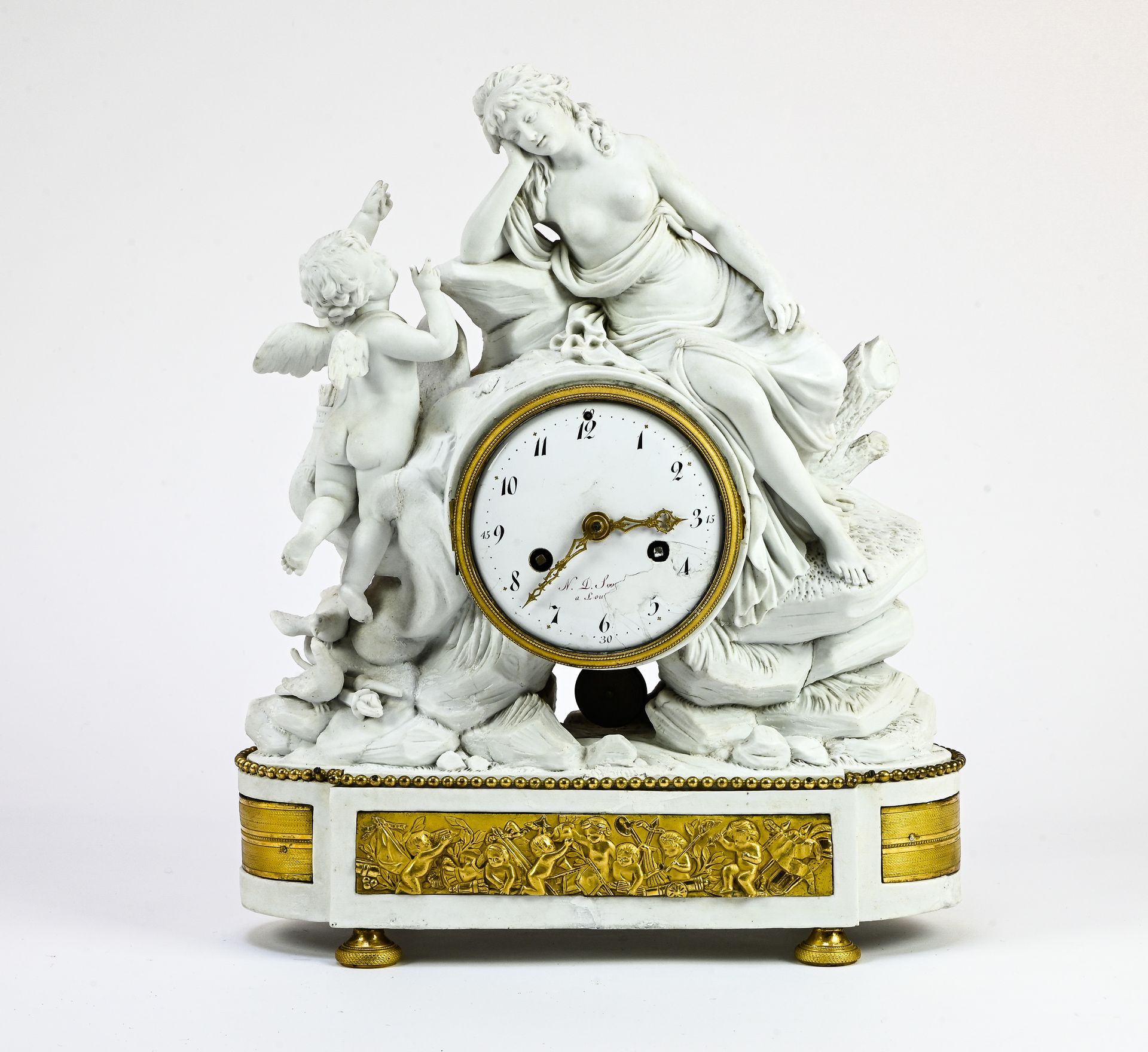 Pendule Vénus et l'Amour 路易十四时期

金星和爱的时钟



饼干和鎏金青铜，珐琅表盘上有卢湾N.D Swarts的签名

修复。高：&hellip;