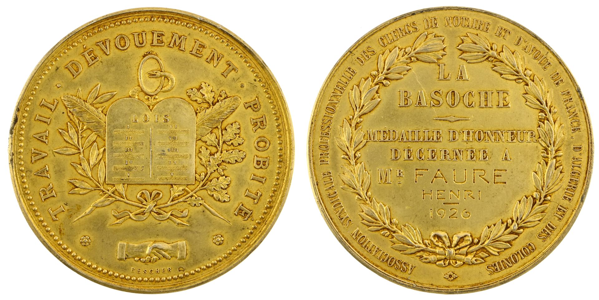 ALGÉRIE-FRANCE, 阿尔及利亚-法国。

公证员和公证员的奖章。



鎏金，由Bescher制作，54.25克，51毫米，未注明，法律的表格，下面&hellip;
