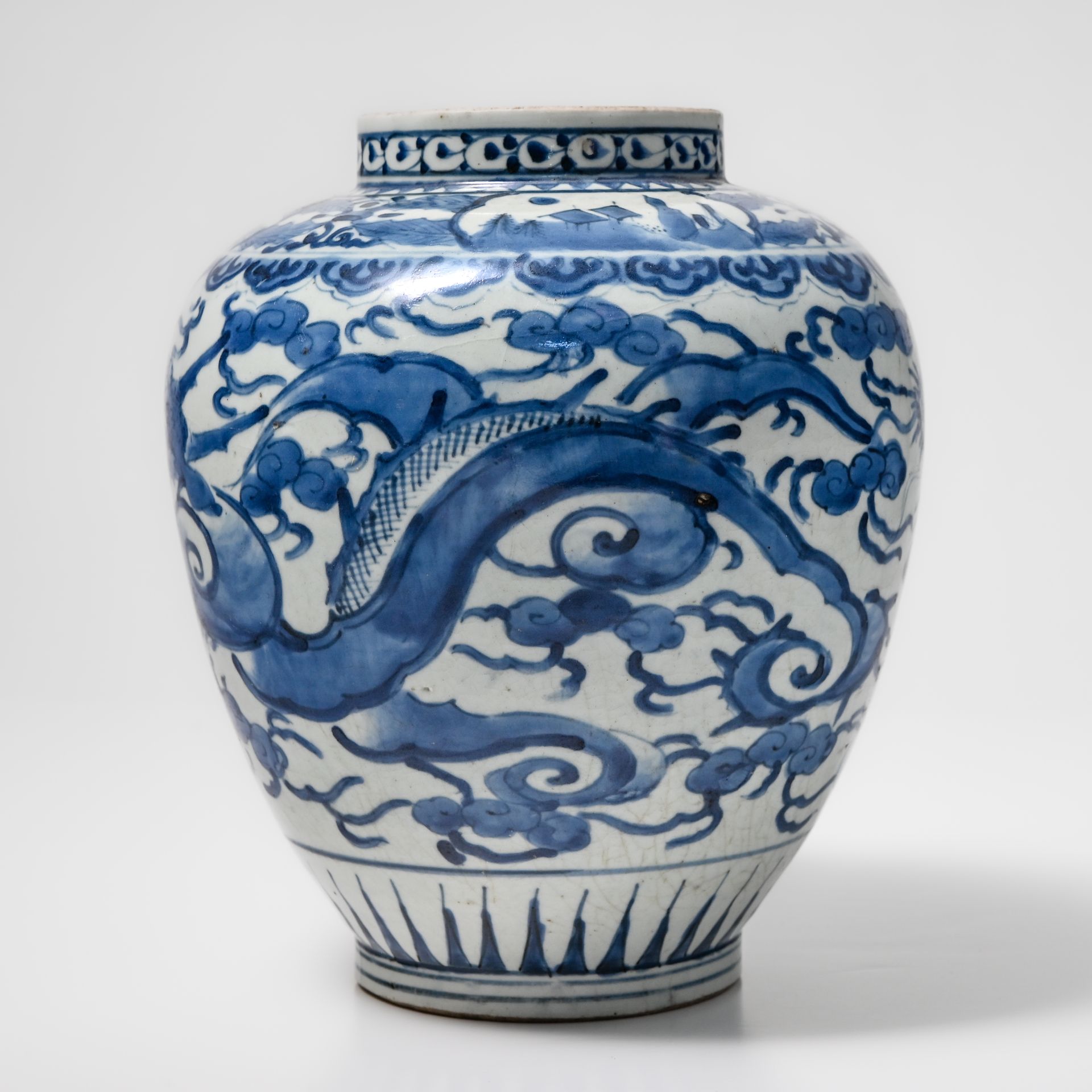 Null JAPON - MILIEU EPOQUE EDO (1603 - 1868)
Pot balustre

en porcelaine décorée&hellip;