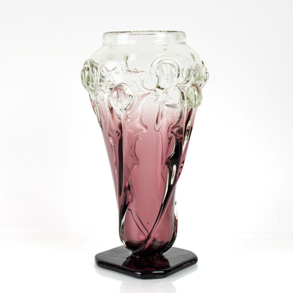 SCHNEIDER SCHNEIDER
Grand vase balustre

en cristal violine et transparent model&hellip;