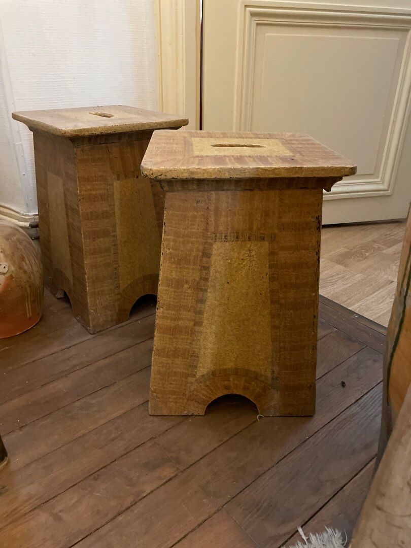 Null Pair of wooden stools painted in trompe l'oeil

H: 44 cm