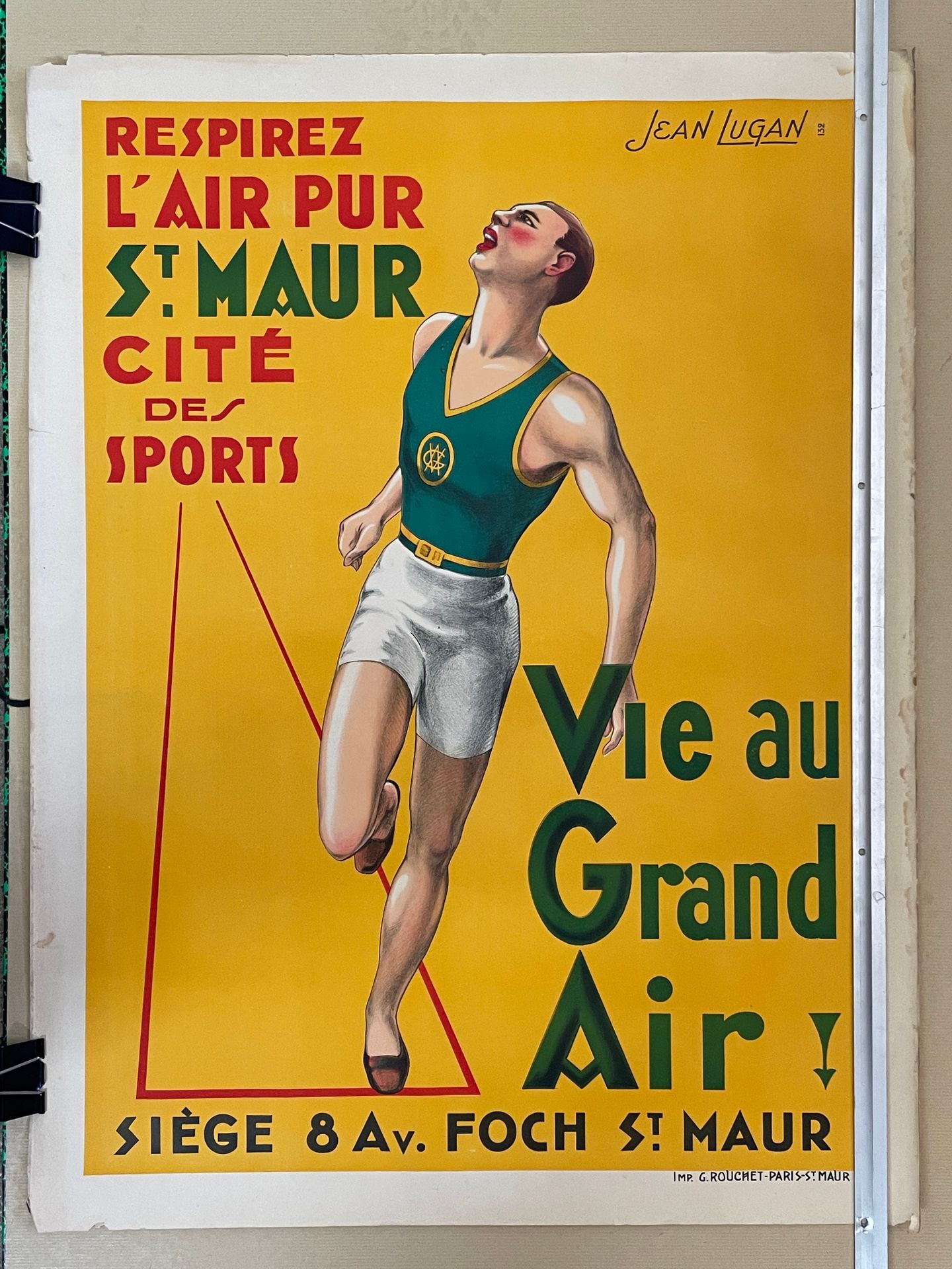 Null Jean LUGAN ( XX°)

"呼吸圣莫尔的新鲜空气，运动之城"。

圣莫尔的大空气生活俱乐部的海报。

签名：Jean Lugan。约192&hellip;