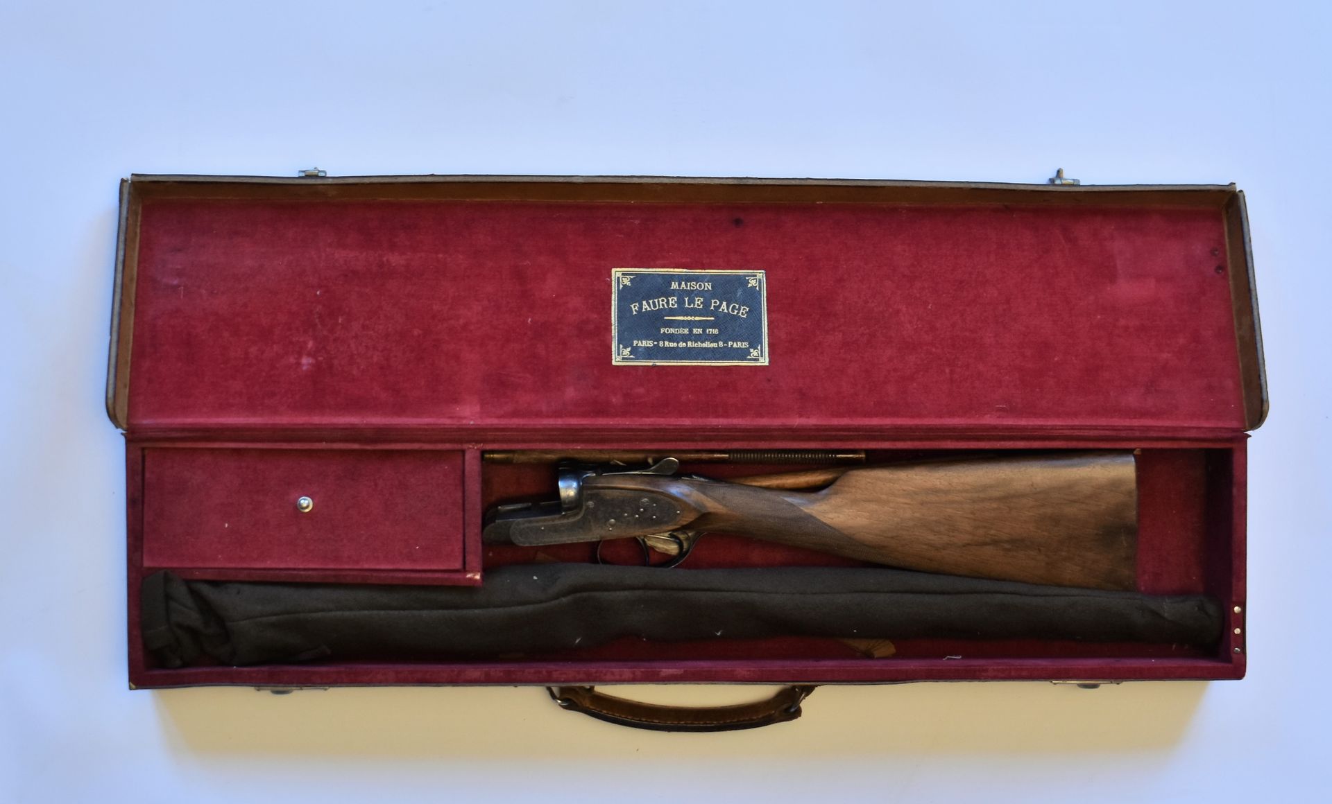 Null 
Liège rifle, with plates, sold by the House Fauré Le Page. 2 shots, gauge &hellip;
