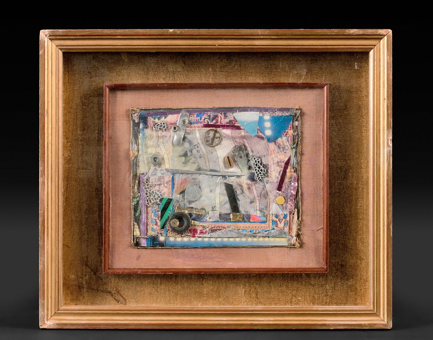 Null 弗朗索瓦-卡纳维 (1940-2021)

三件作品。

抽象窗口。玻璃下的绘画，拼贴，大头针，坚果。高度40 - 宽度34厘米

抽象的浮雕。混合媒&hellip;