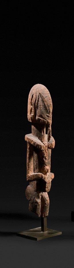 Null Stehende Figur aus Holz mit alter grauer Patina.

Dogon. Mali.

Hoch. 25 cm
