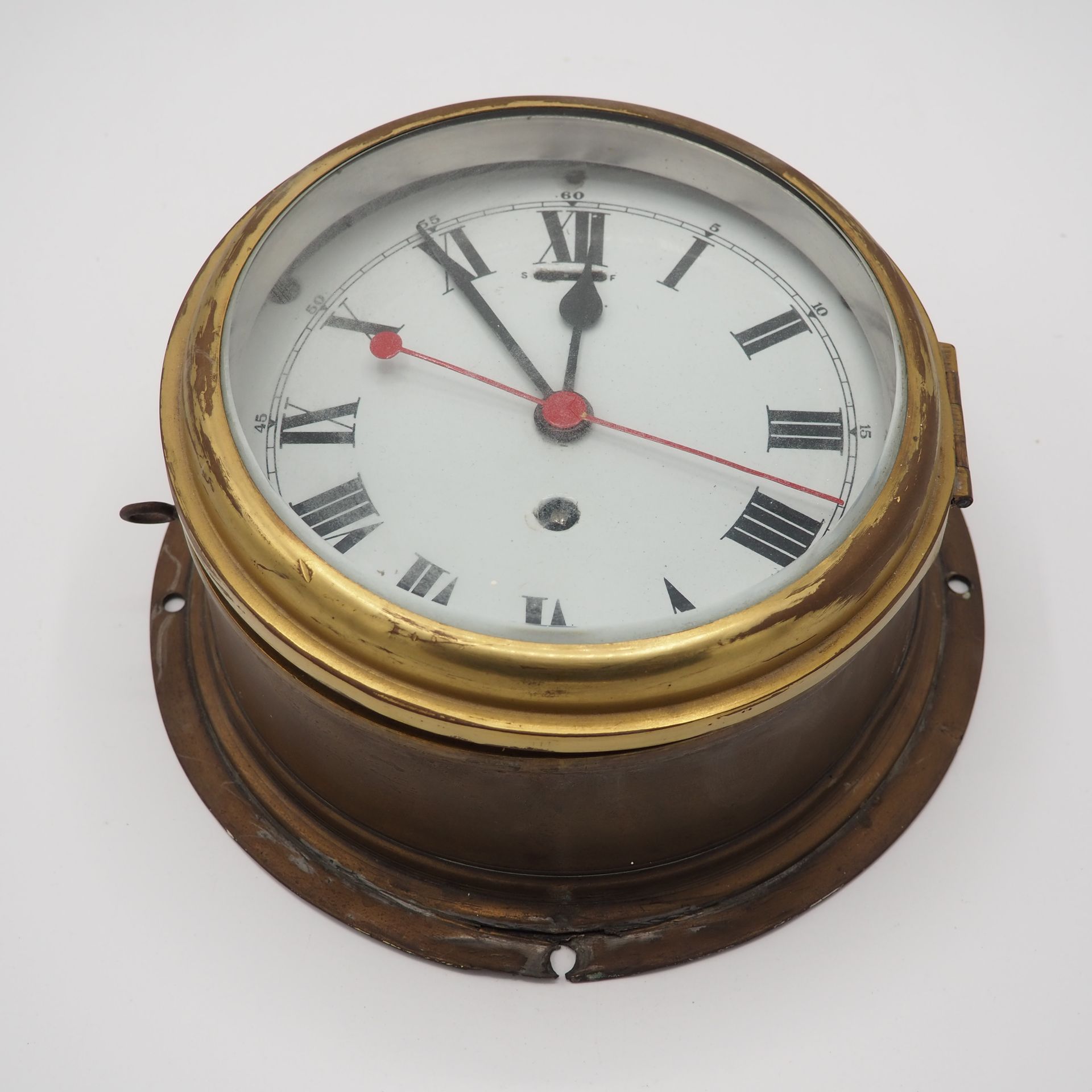 Null Boat clock : Brass case, enamelled dial with Roman numeral, diam: 20, thick&hellip;