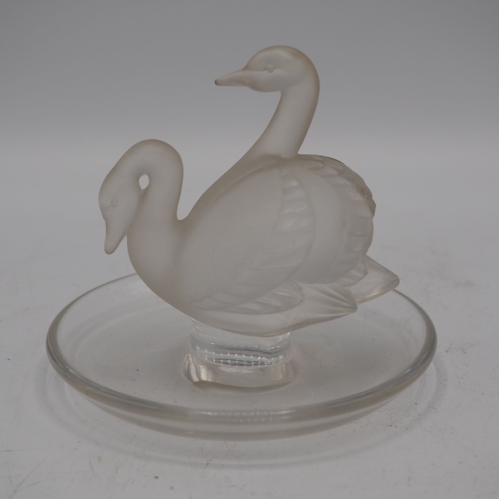 LALIQUE FRANCE Lalique France : A clear and satin crystal baguier, featuring a c&hellip;
