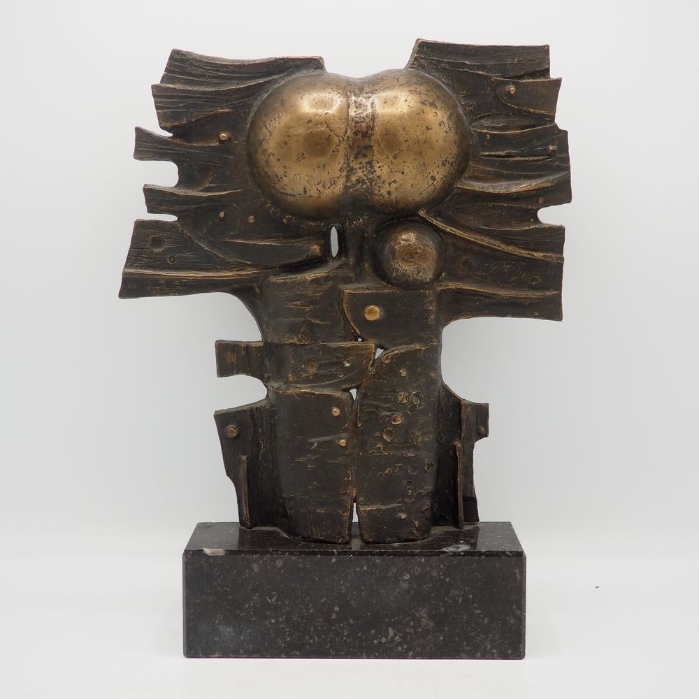 Monteyne Roland (1932-1993) Monteyne Roland (1932-1993): 雕塑，约1970年，青铜，有棕色铜锈，构图，有&hellip;