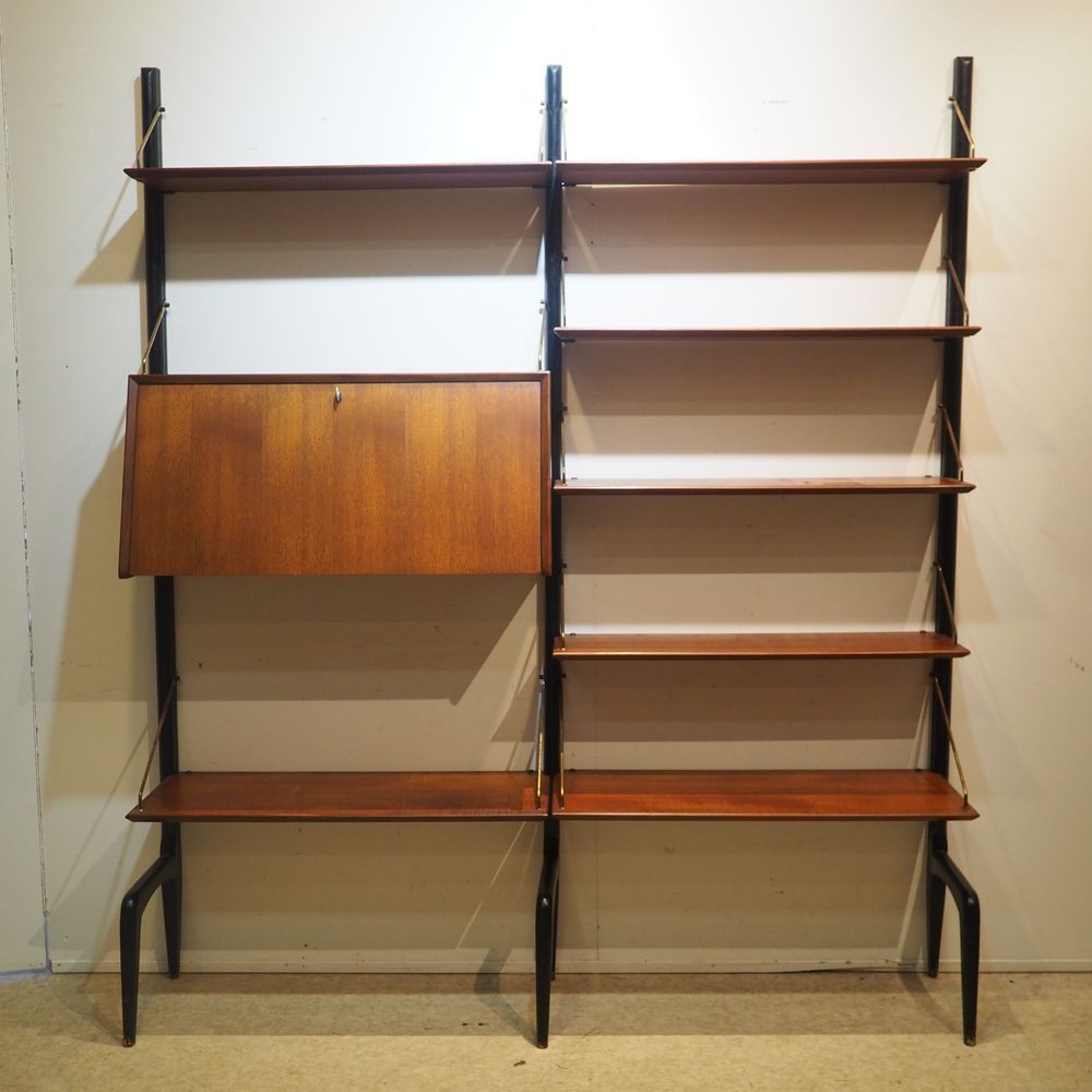 Van Teeffelen Louis (1921-1972) 范-提夫伦-路易斯（1921-1972）：书柜，约1960年，实木，榉木贴面，3个黑漆木质直立物&hellip;