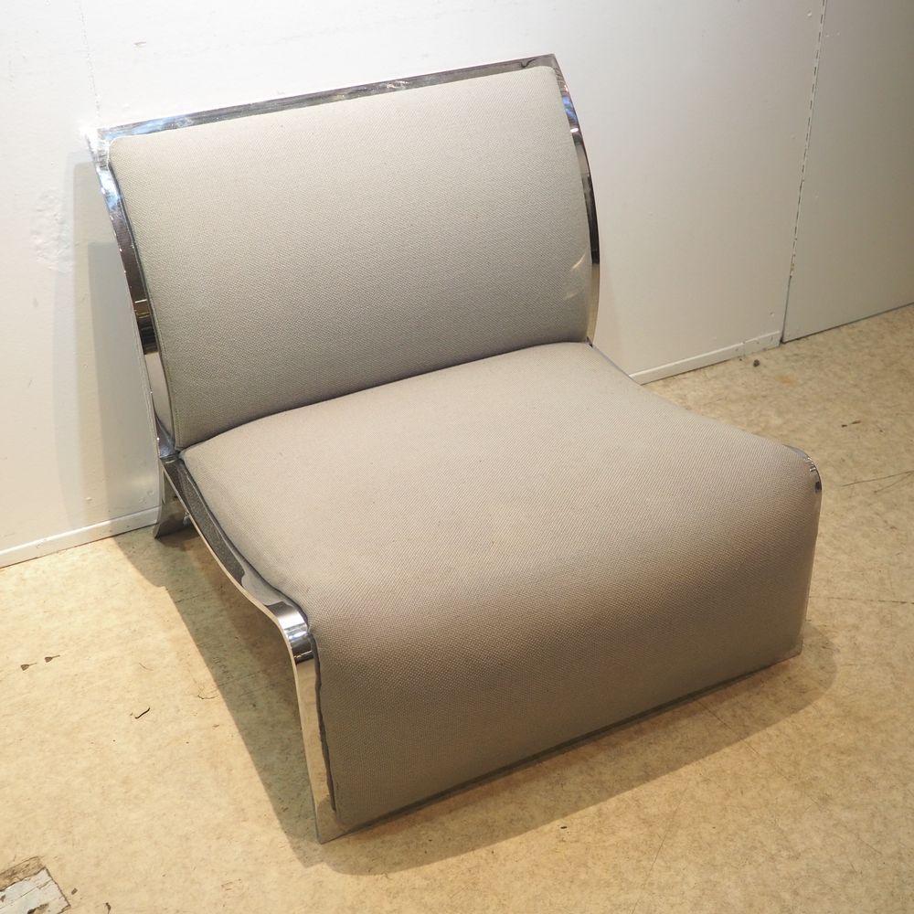 INTROINI Vittorio (1935) Introini Vittorio (1935) / 提案：扶手椅，约1970年，座椅和靠背由模制胶合板制成，&hellip;