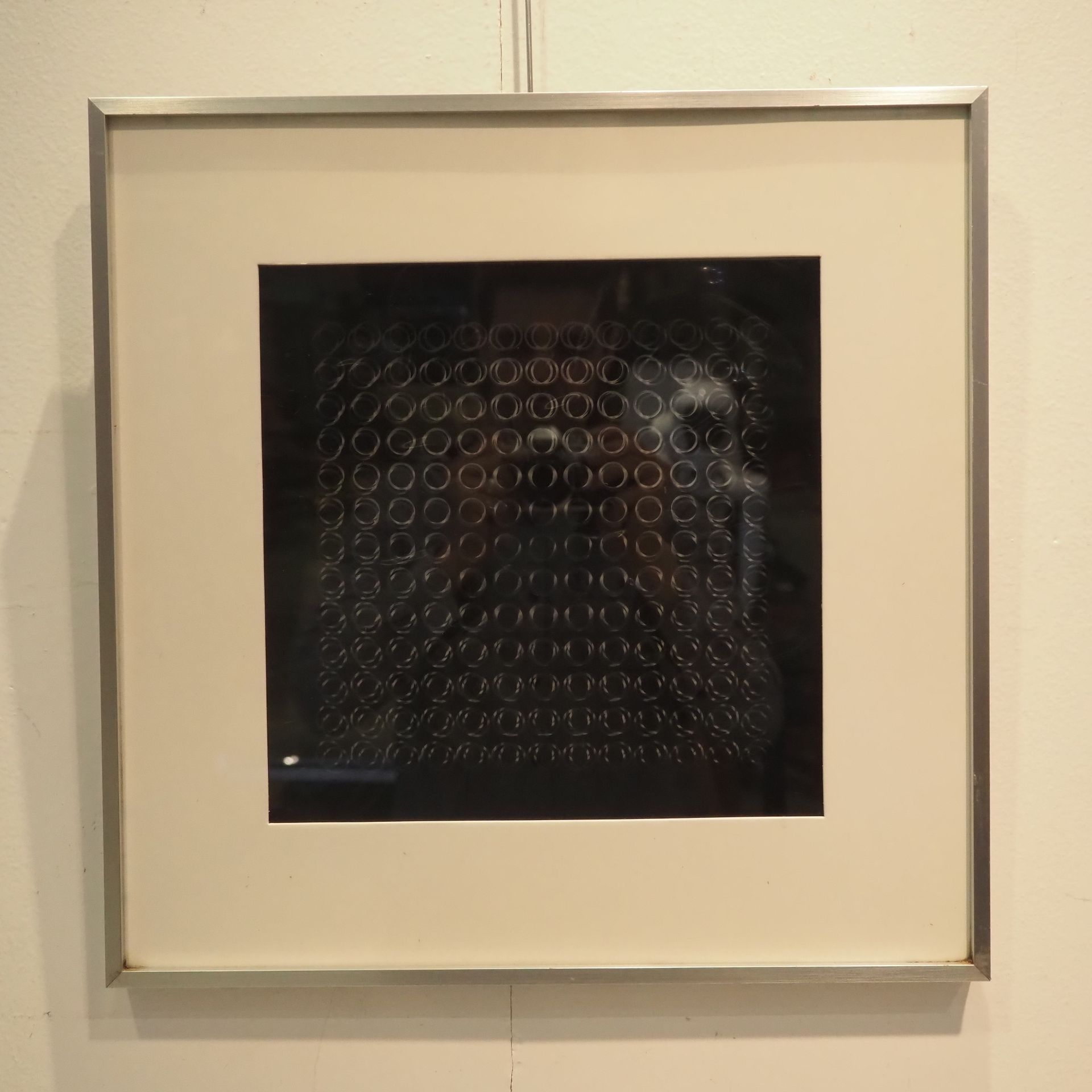 Null 瓦萨雷利-维克多（1906-1997）。动态艺术，丝网印刷在PVC板上，30-4C的玻璃框架，尺寸：26.5 x 26.5厘米
