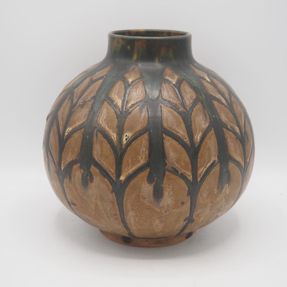 Null Catteau Charles (1880-1966) / Keramis : Vase boule Art Déco en grès émaillé&hellip;